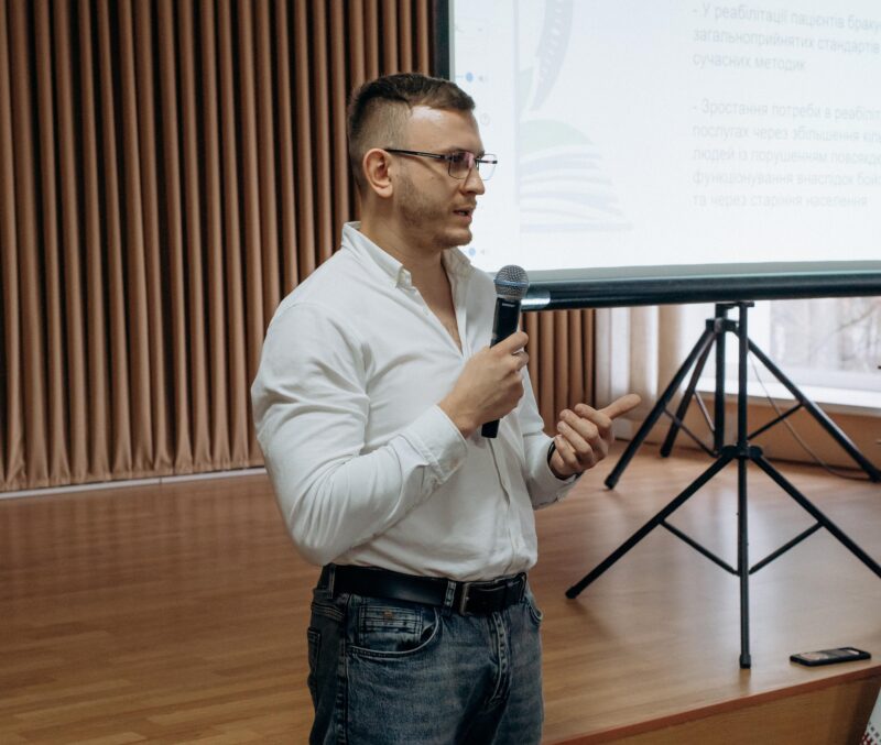 Аллан Єпіков