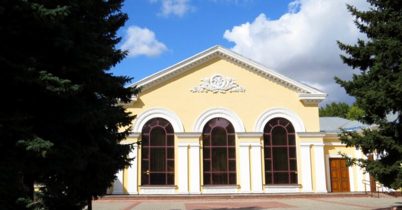 обиратимуть директора обласної філармонії