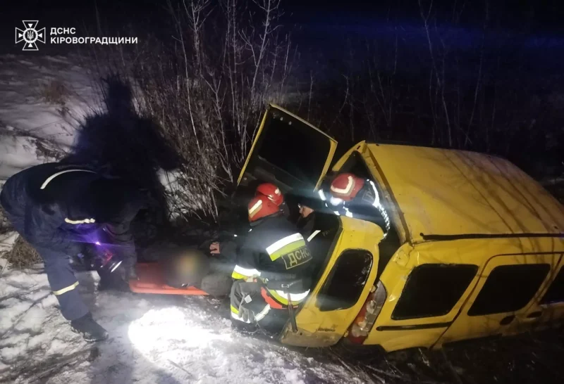 водій виїхав у кювет у Кропивницькому районі