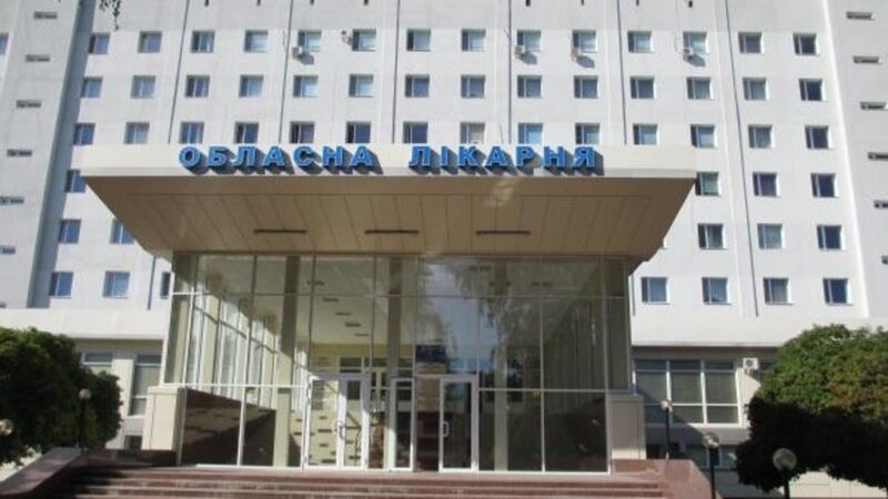 Випав з третього поверху у Кропивницькому