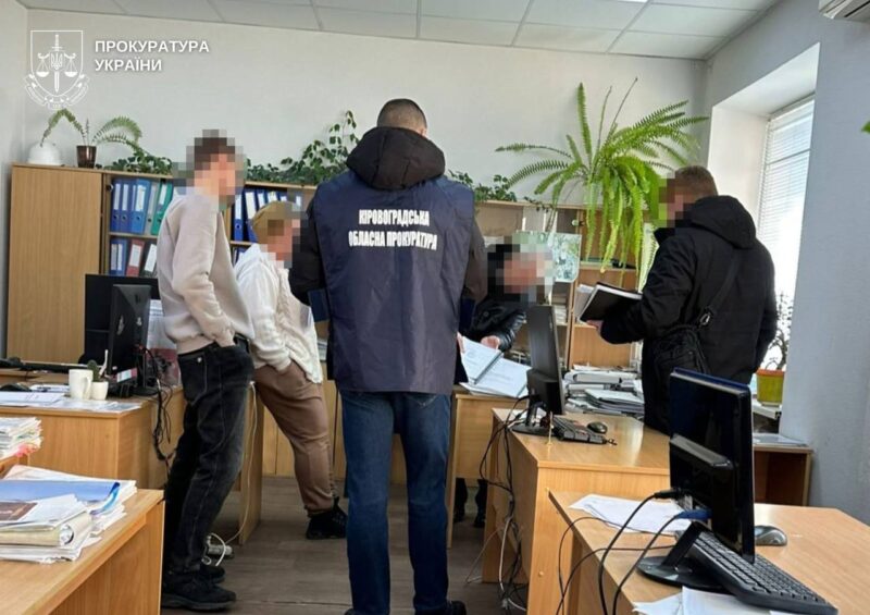 підозру директорці департаменту капітального будівництва ОДА