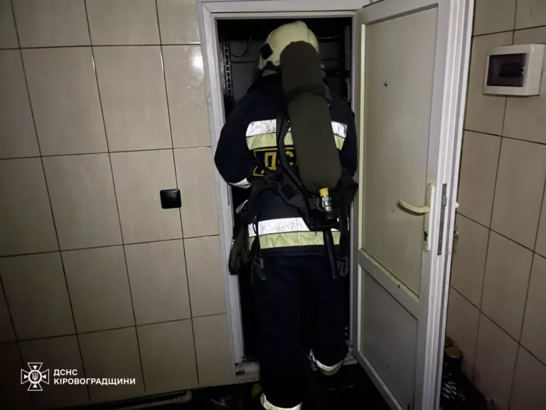У Кропивницькому горіли постільні речі