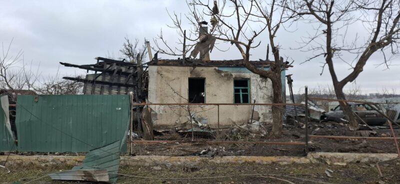 На відновлення пошкодженого дронами будинку