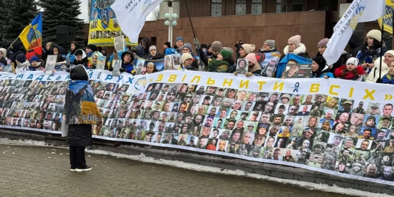 у кропивницькому розгорнуть 360-метровий прапор