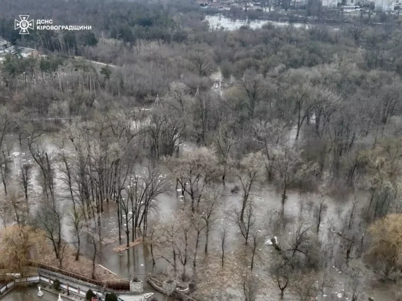 На Кіровоградщині рятувальники відкачали понад 20 тисяч тонн води