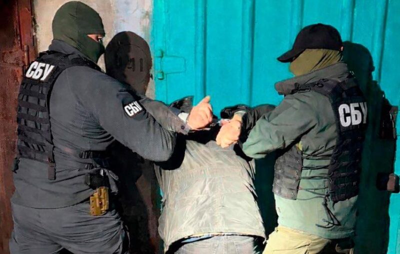 Очільника міськради на Кіровоградщині викрили на вимаганні "відкатів"