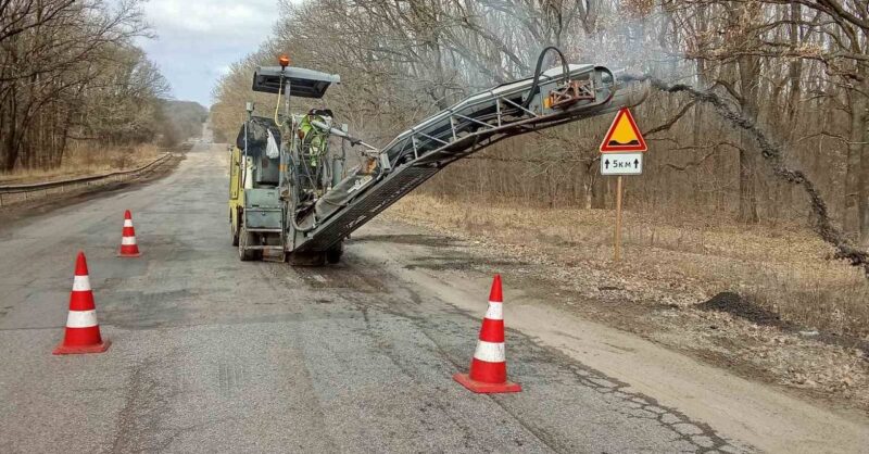 На Кіровоградщині ремонтують дороги