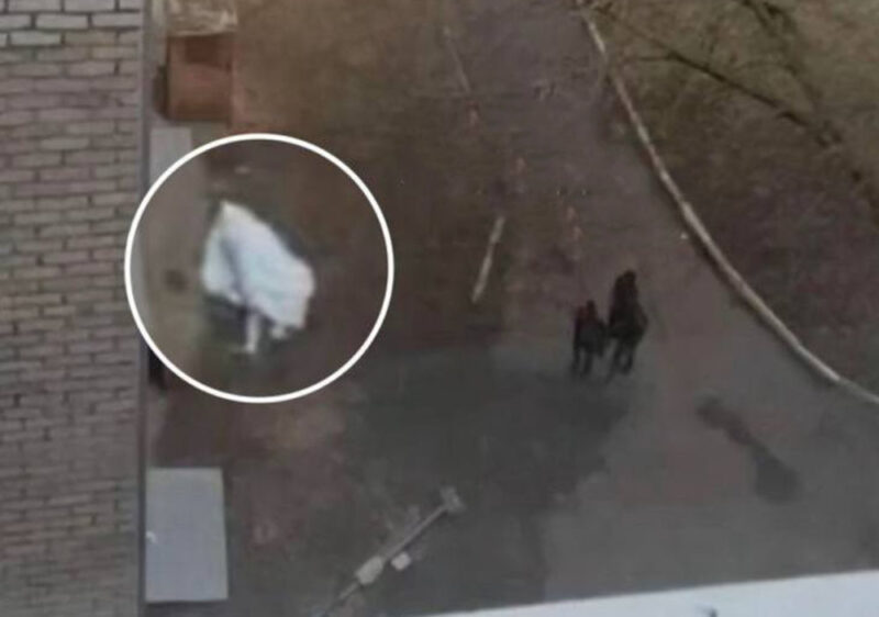 З будівлі обласної лікарні у Кропивницькому випав чоловік