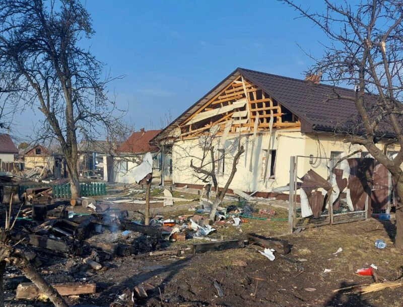 Внаслідок ворожої атаки зруйновано будинку у Знам'янці та Олександрії
