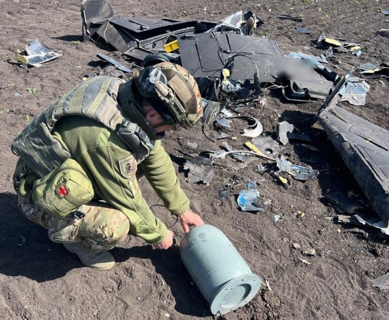 Ворожий дрон впав у полі на Кіровоградщині та не вибухнув