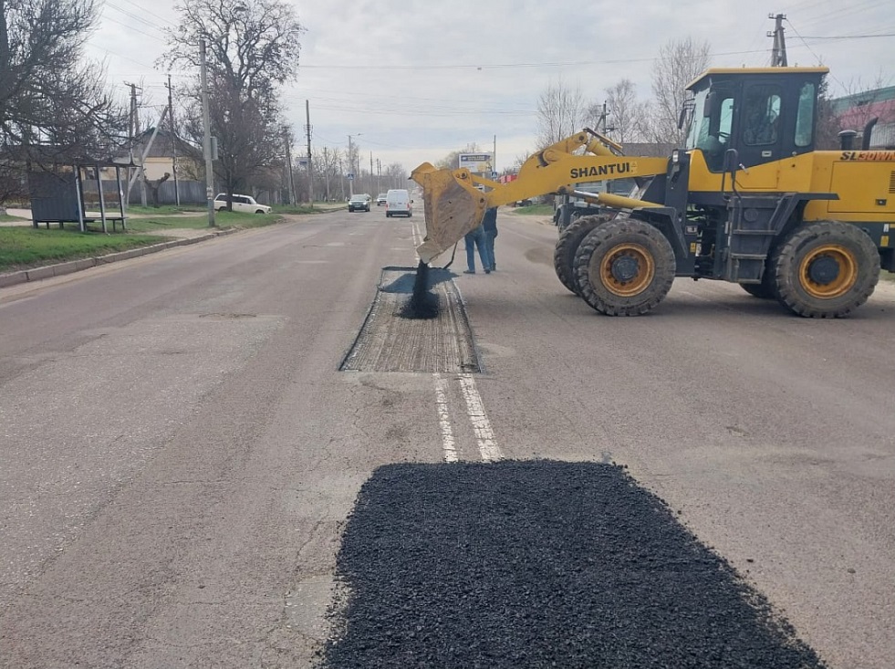 У Кропивницькому на понад 30 вулицях ремонтують дороги