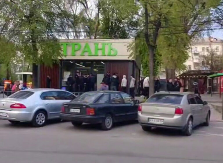 У Кропивницькому 46-річний чоловік пограбував магазин "Ятрань"