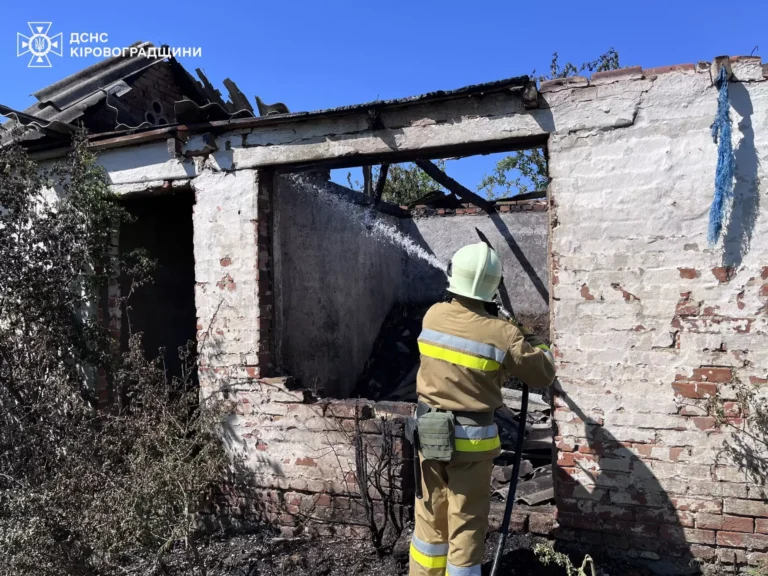 У Кетрисанівській громаді на пожежі господарчої споруди травмувався чоловік