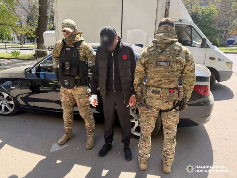 За крадіжку на пона 3 млн грн затримали трьох чоловіків на Кіровоградщині