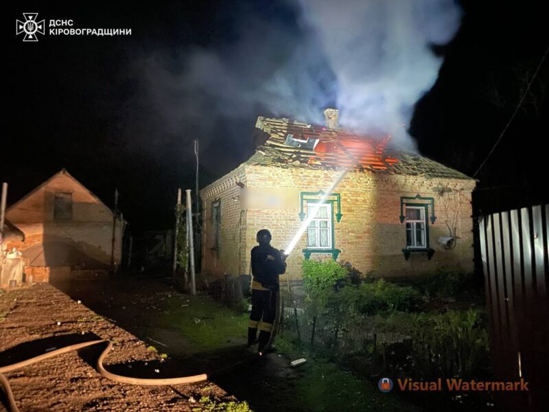 Пошкоджено два будинки внаслідок ворожої атаки у Великій Северинці