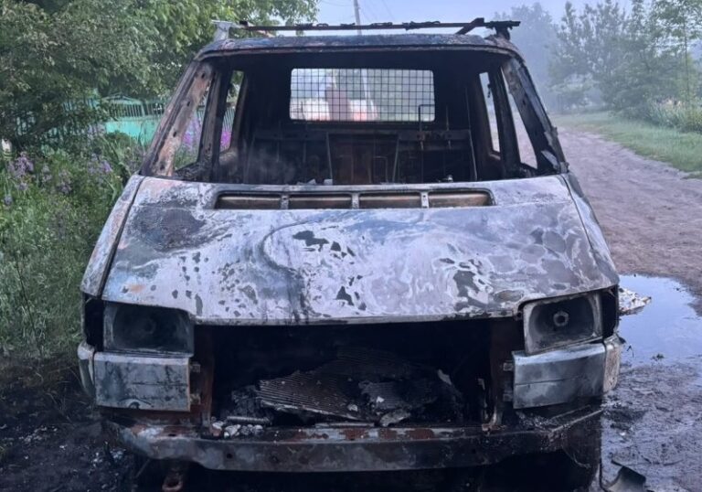 Згоріло авто благодійної організації в Олександрівському районі