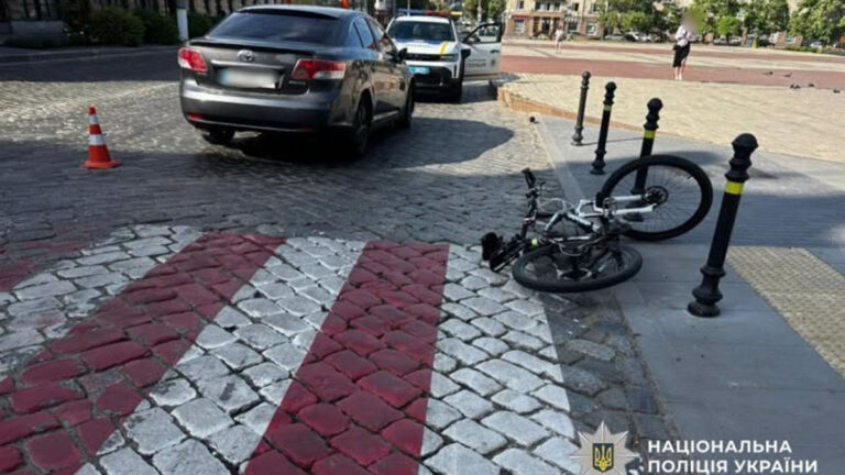 Збив 75-річного велосипедиста водій у центрі Кропивницького