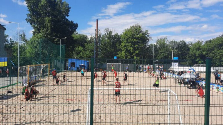 Стадіон для пляжних видів спорту відкрили у Кропивницькому