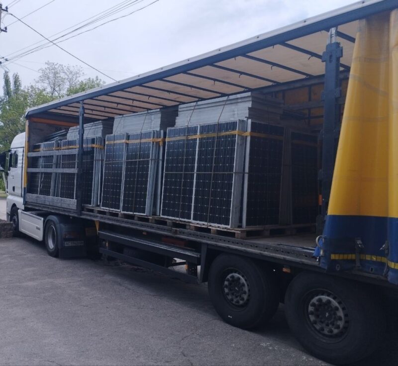 Понад 600 сонячних панелей отримала Компаніївська громада від Чехії