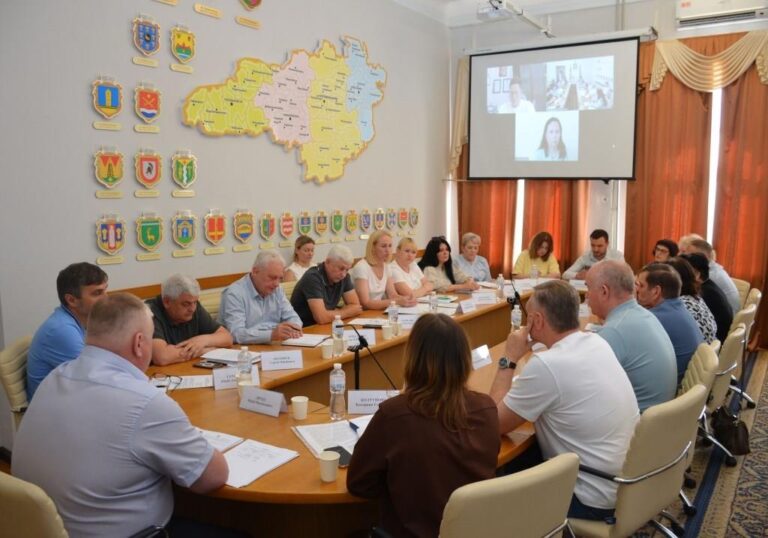 У Кропивницькому обговорили шляхи вирішення проблемних питань закладів культури області