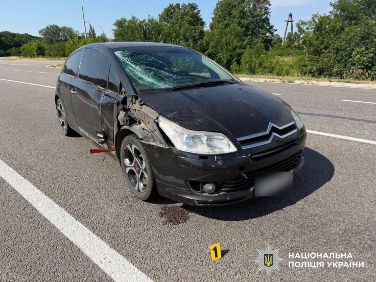 У Кропивницькому районі водій збив 31-річну велосипедистку: постраждала в реанімації
