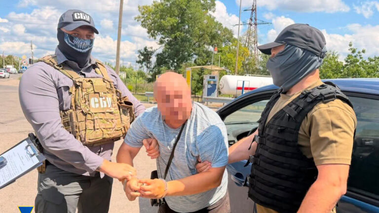 У Кропивницькому викрили завкафедри вишу, який продавав "відстрочку" від мобілізації