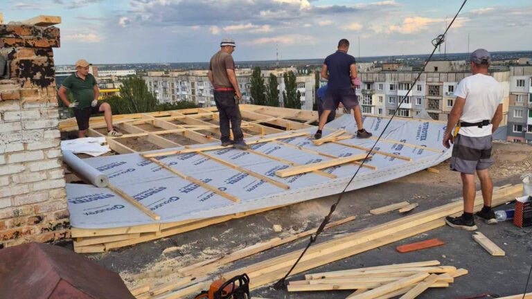 Понад 100 звернень про пошкоджене житло надішло через ворожу атаку у Кропивницькому