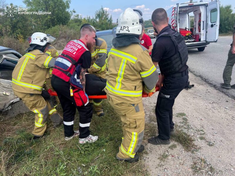 Загинула жінка та травмувався чоловік у ДТП у Кропивницькому